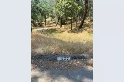 582 Silver Leaf Dr, Oroville, CA 95966 - Photo 1