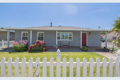 106 San Juan Dr, Salinas, CA 93901 - Photo 1