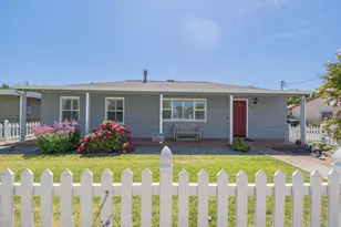 106 San Juan Dr, Salinas, CA 93901 - Photo 1