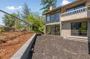 700 Sand Hill Cir, Menlo Park, CA 94025 - Photo 23