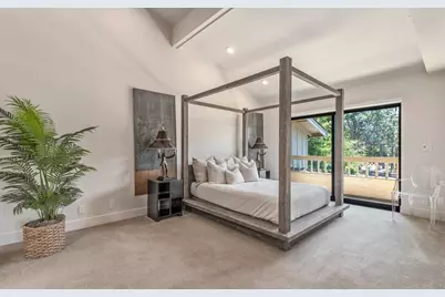 700 Sand Hill Cir, Menlo Park, CA 94025 - Photo 13