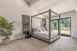 700 Sand Hill Cir, Menlo Park, CA 94025 - Photo 13