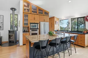 19118 Old Vineyard Rd, Los Gatos, CA 95033 - Photo 15