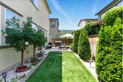1571 Castlewood Pl, Gilroy, CA 95020 - Photo 29