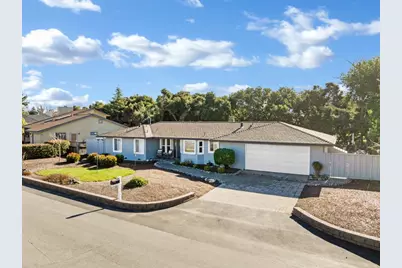 120 Marks Dr, Hollister, CA 95023 - Photo 3