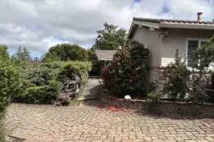 27000 Almaden Ct, Los Altos Hills, CA 94022 - Photo 3