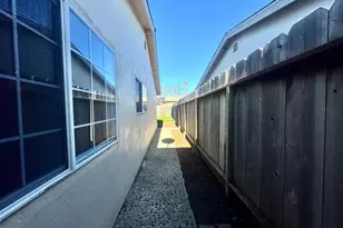 607 Calaveras Dr, Salinas, CA 93906 - Photo 9