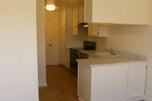 1310 Primavera St 118, Salinas, CA 93901 - Photo 7