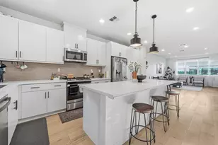 390 Camarillo Ter, Sunnyvale, CA 94085 - Photo 13