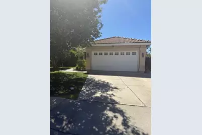 355 Chestnut St, Los Banos, CA 93635 - Photo 1