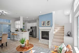 979 Pinto Palm Ter 13, Sunnyvale, CA 94087 - Photo 1