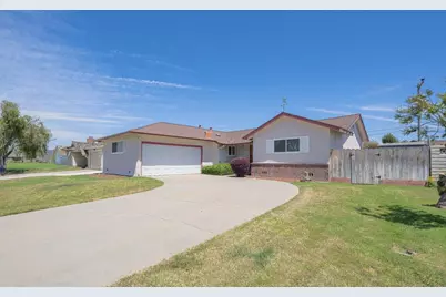 170 Del Mar Dr, Salinas, CA 93901 - Photo 1