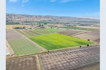 2718 Ferguson Rd, Gilroy, CA 95020 - Photo 85