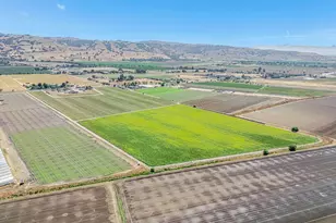 2718 Ferguson Rd, Gilroy, CA 95020 - Photo 79