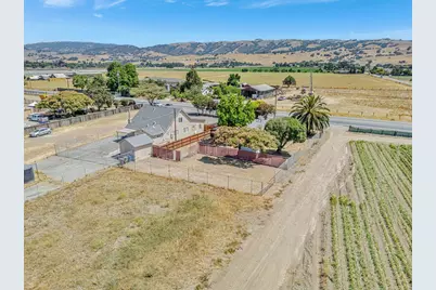 2718 Ferguson Rd, Gilroy, CA 95020 - Photo 53