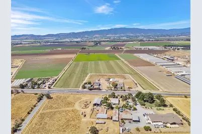2712 Ferguson Rd, Gilroy, CA 95020 - Photo 29