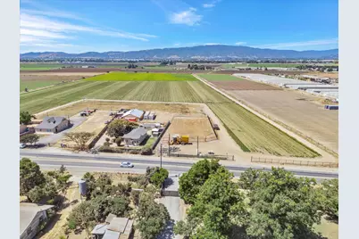 2712 Ferguson Rd, Gilroy, CA 95020 - Photo 17