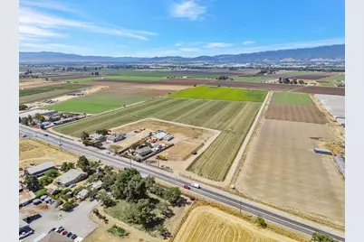 2712 Ferguson Rd, Gilroy, CA 95020 - Photo 27