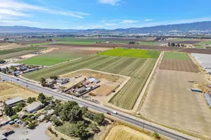 2712 Ferguson Rd, Gilroy, CA 95020 - Photo 27