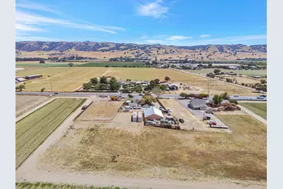 2712 Ferguson Rd, Gilroy, CA 95020 - Photo 23