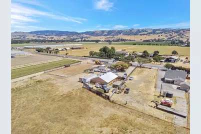 2712 Ferguson Rd, Gilroy, CA 95020 - Photo 21