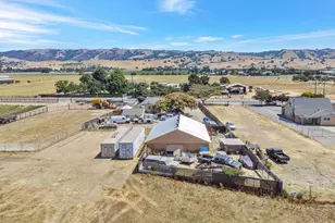 2712 Ferguson Rd, Gilroy, CA 95020 - Photo 11