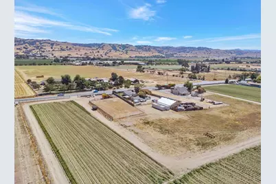 2712 Ferguson Rd, Gilroy, CA 95020 - Photo 23