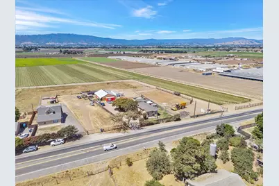 2712 Ferguson Rd, Gilroy, CA 95020 - Photo 13