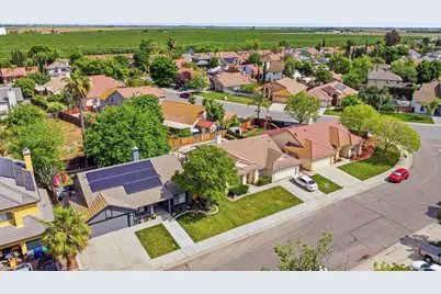 1876 Boalt Dr, Los Banos, CA 93635 - Photo 41