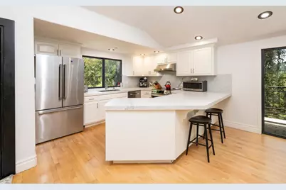 333 Raymundo Dr, Woodside, CA 94062 - Photo 53