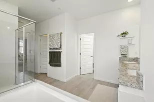 1371 Hadley Dr, Woodland, CA 95776 - Photo 27