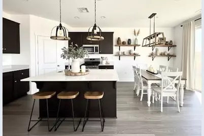 1269 Gypsum Dr 2-18, Los Banos, CA 93635 - Photo 5