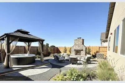 1269 Gypsum Dr 2-18, Los Banos, CA 93635 - Photo 17