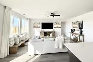 1269 Gypsum Dr 2-18, Los Banos, CA 93635 - Photo 7