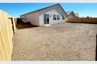1269 Gypsum Dr 2-18, Los Banos, CA 93635 - Photo 15