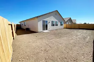 1269 Gypsum Dr 2-18, Los Banos, CA 93635 - Photo 15