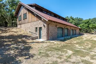 10265 Calle de Robles, Carmel Valley, CA 93923 - Photo 31