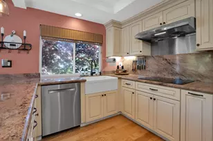 8386 Riesling Way, San Jose, CA 95135 - Photo 11