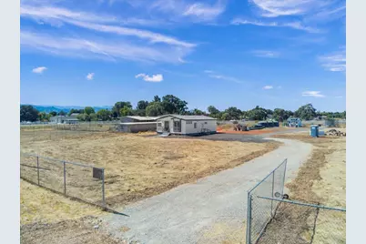 2055 Rucker Ave, Gilroy, CA 95020 - Photo 27