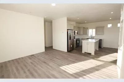 2055 Rucker Ave, Gilroy, CA 95020 - Photo 7