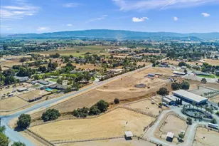 2055 Rucker Ave, Gilroy, CA 95020 - Photo 17