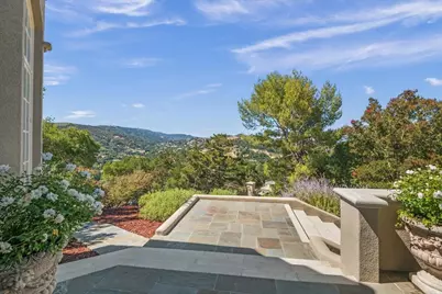 14113 Pike Rd, Saratoga, CA 95070 - Photo 3