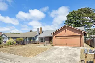 200 Bridgeport Dr, El Granada, CA 94019 - Photo 1