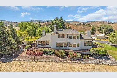 275 Nicholson Dr, Hollister, CA 95023 - Photo 1