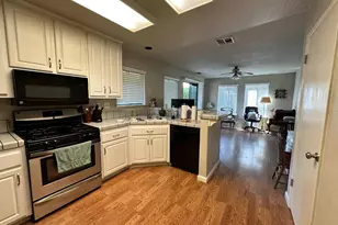 8959 Boreal Way, Elk Grove, CA 95758 - Photo 7