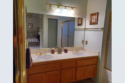 8959 Boreal Way, Elk Grove, CA 95758 - Photo 17