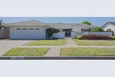 1244 La Mirada Dr, Salinas, CA 93901 - Photo 1