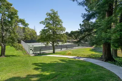 38 Weepingridge Ct, San Mateo, CA 94402 - Photo 23