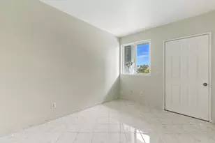 230 Rhine St, San Francisco, CA 94112 - Photo 27