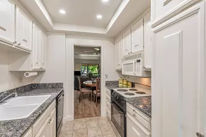 5271 Cribari Corner, San Jose, CA 95135 - Photo 9